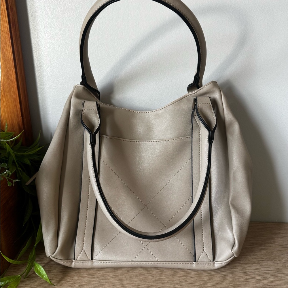 Elegant Cream Handbag